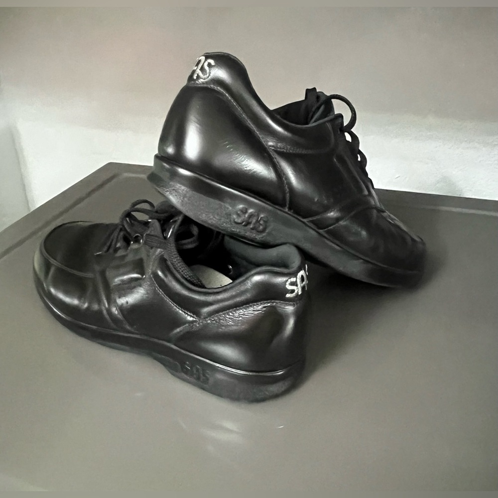SAS Time Out Black Leather
Sneaker 
Mens Size 10 N